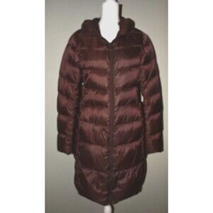 Uniqlo Women’s Wine Red Down Puffer Coat Jacket Hooded Long Size Small